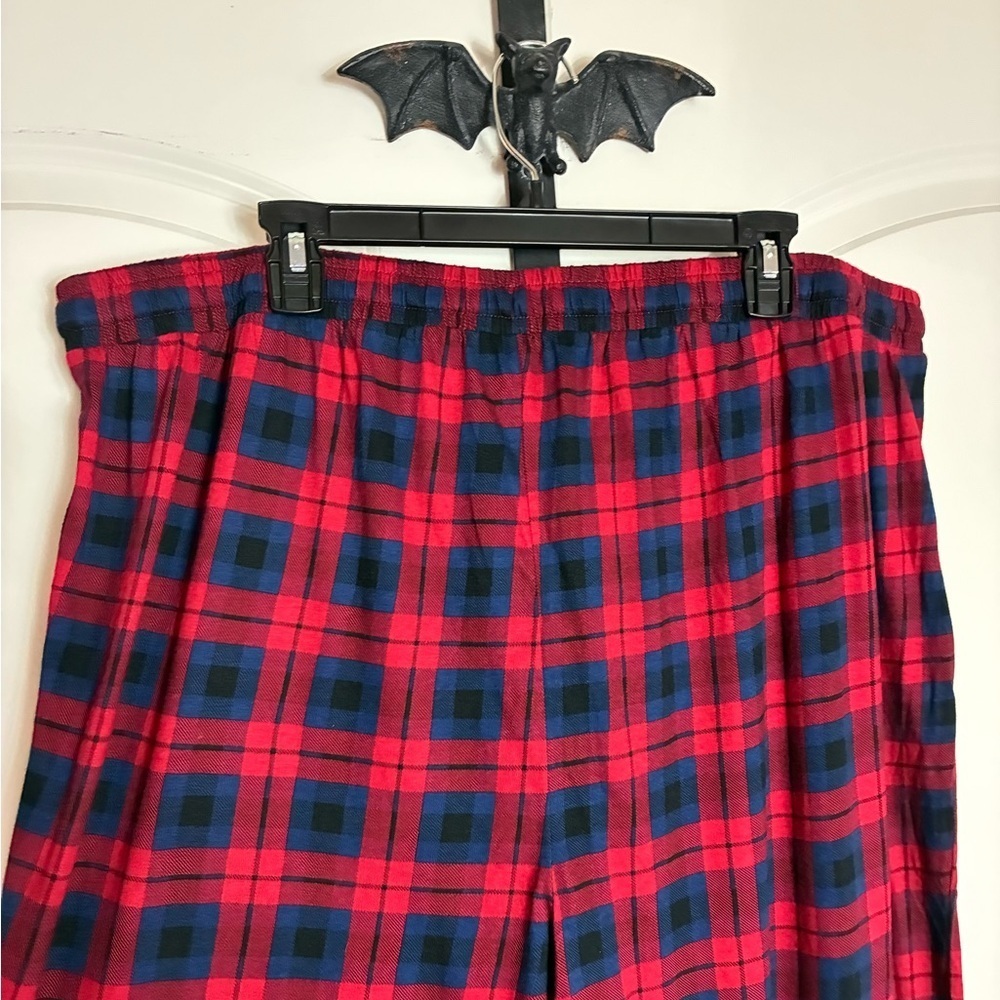 Torrid Pajama Bottoms Red & Blue Vintage Plaid, Soft, Stretchy Waist NWT 3X - Picture 7 of 10